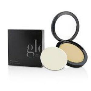 Glo Skin Beauty Pressed Base: Golden Light